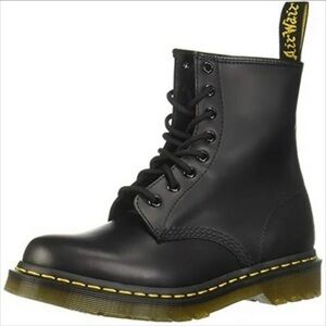 Dr. Martens Black Leather combat  Boots Women s 1460 US 10-Eye Boot